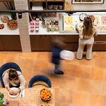 Gouda, Worldhotels Crafted Collection Hotel 4*