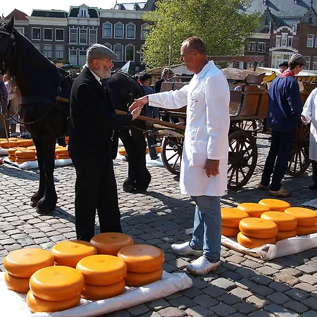 Gouda, Worldhotels Crafted Collection Отель