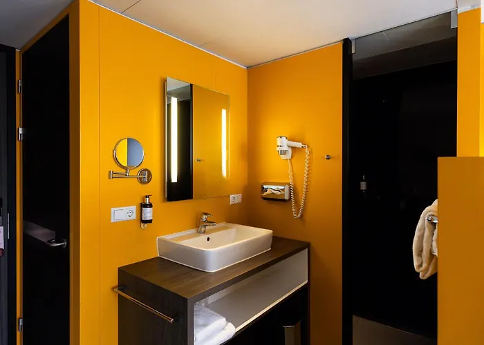 Gouda, Worldhotels Crafted Collection Отель