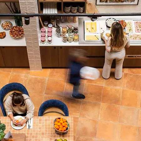 Gouda, Worldhotels Crafted Collection 4* 고우타